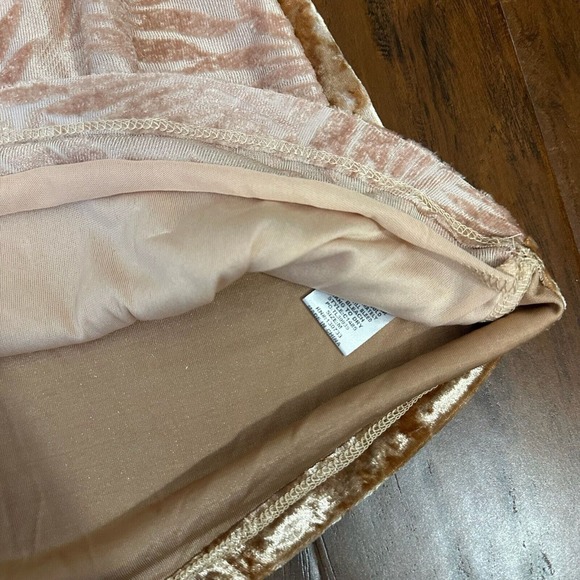 UMGEE USA Leave Print Bell Sleeve Midi Shift Dress Beige Velour Velvet - Picture 7 of 11